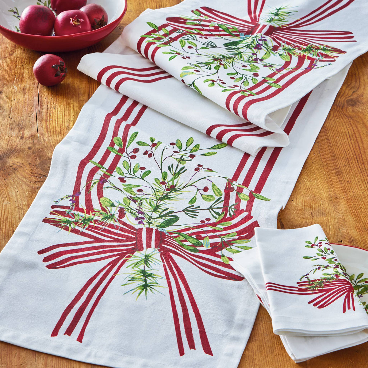 Winter Berries Runner 100% Cotton
