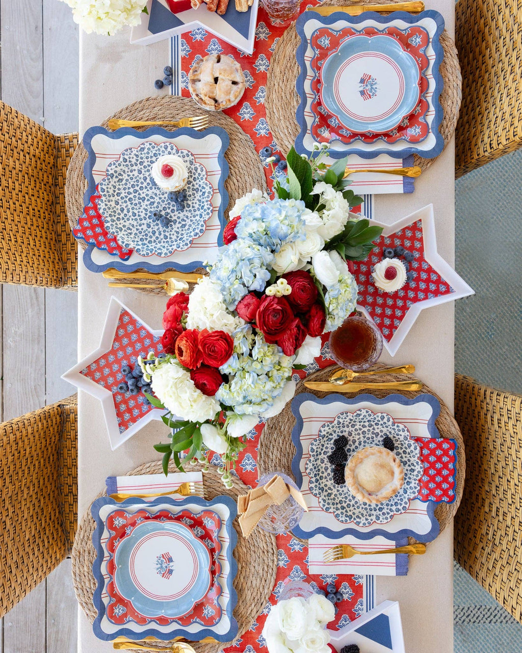 Stacking Stars Bamboo Tray Set