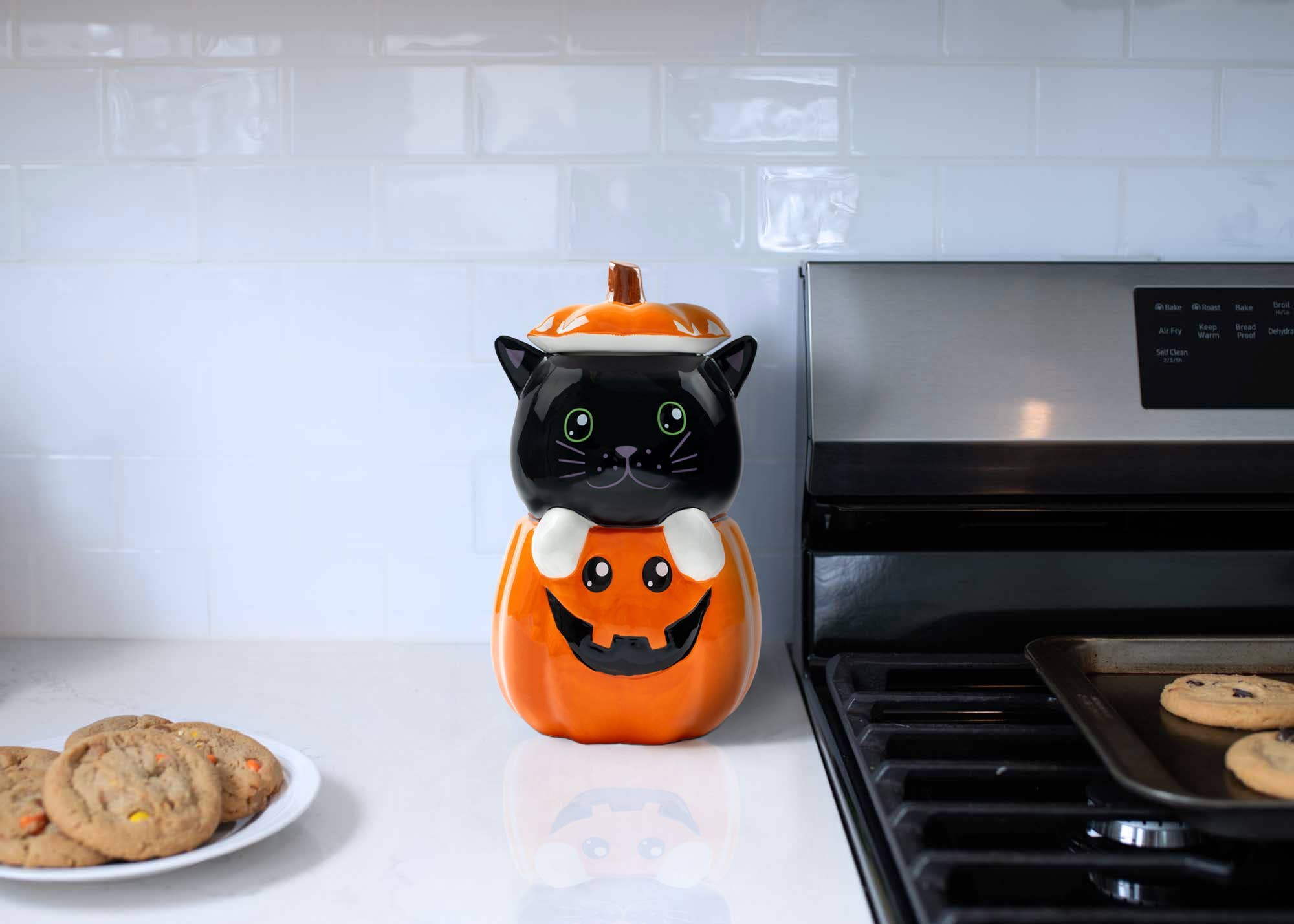 Black Cat Pumpkin 11 x 6.3 Dolomite Cookie Jar