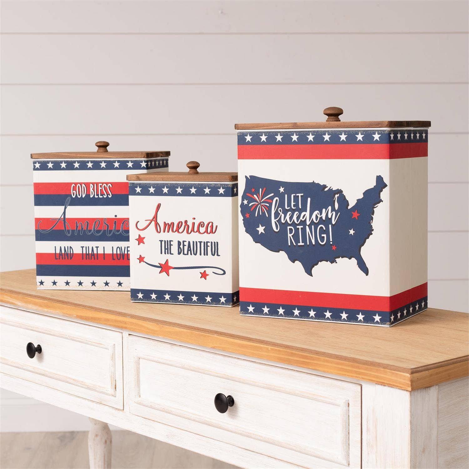 Americana Nesting Tins (Set Of 3)