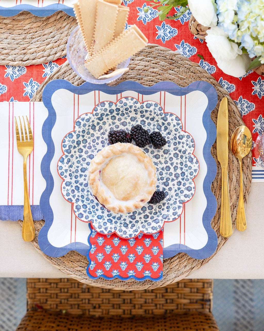 Red Stripes Paper Plate - 11"