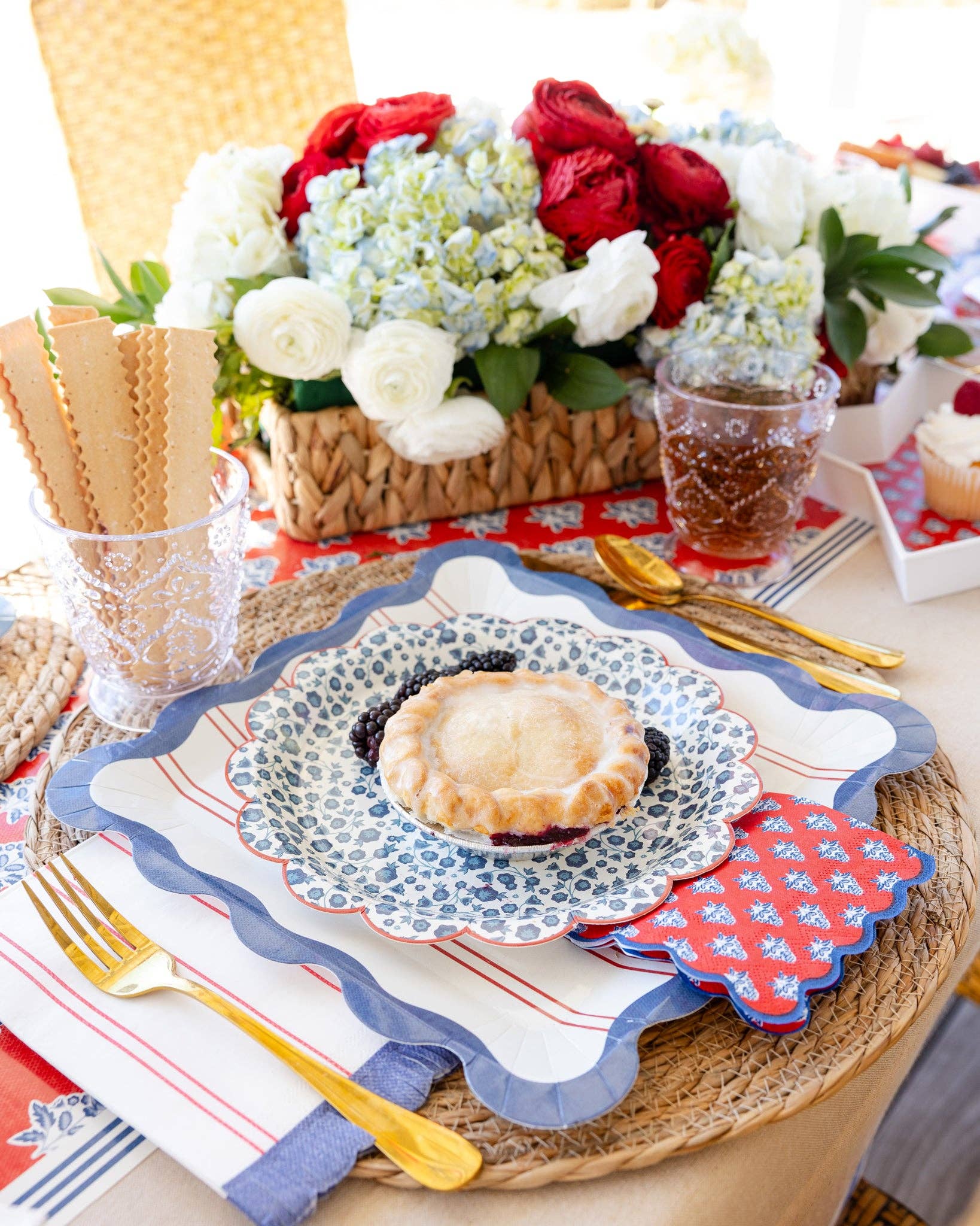 Red Stripes Paper Plate - 11"